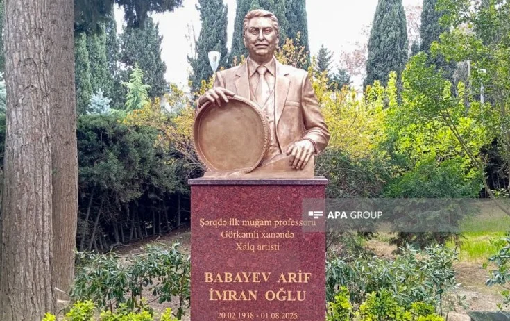 Arif Babayevin qəbirüstü abidəsi ucaldıldı - Foto