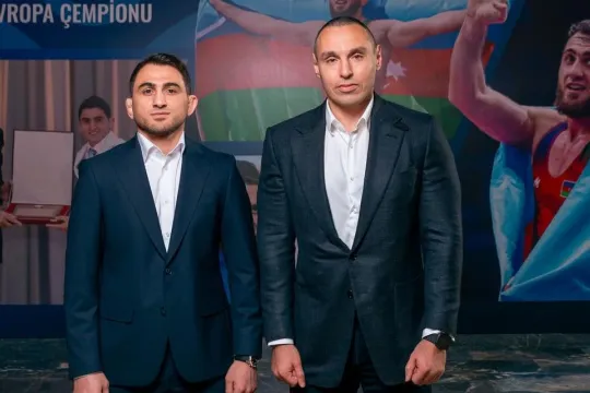 Azər Əliyev Hacı Əliyevin ad günündə...
