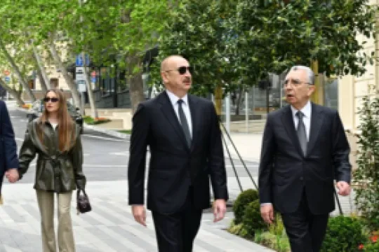 Prezidentlə ailəsi İslam Səfərli küçəsinin açılışında - Fotolar