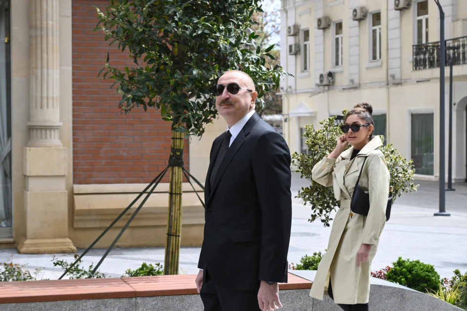 Prezidentlə ailəsi İslam Səfərli küçəsinin açılışında - Fotolar