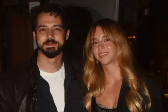 Mert Yazıcıoğlu ilk dəfə sevgilisi ilə...