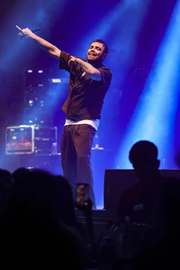 Burun əməliyyatından sonra ilk konsert...