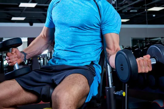 Fitnes məşqçiyə hökm oxundu - Narkotikə görə