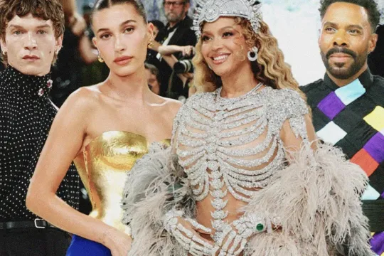 “Met Gala 2026”dan maraqlı görüntülər...
