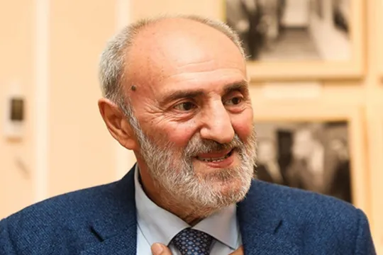 Akif İslamzadə xəstəxanadan evə buraxıldı