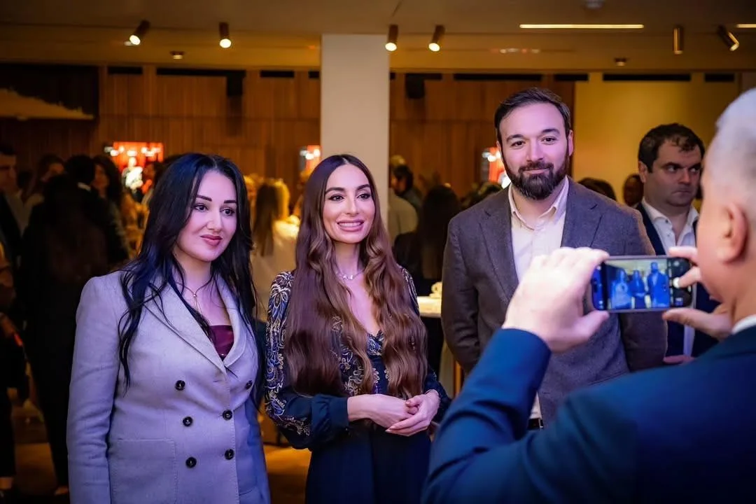 Arzu Əliyeva Londonda "Tağıyev: Neft" filminin təqdimatında - Fotolar