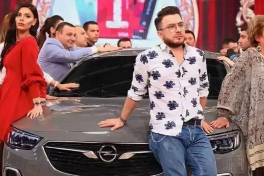 “Maşın” şou qayıdır!