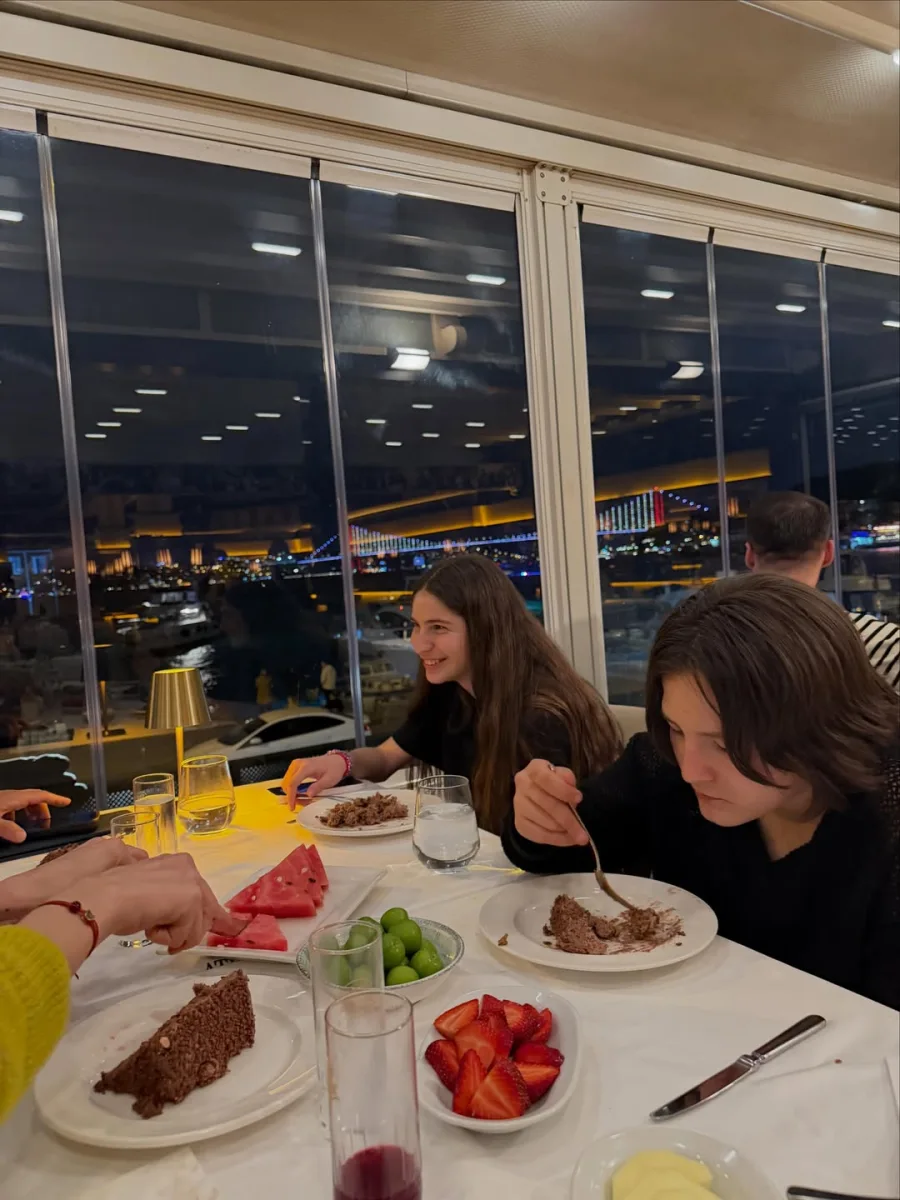 Günay oğlunun ad gününü qeyd etdi