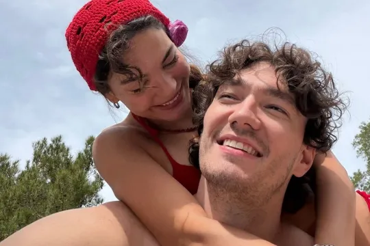 Cedi Osmandan xanımına təbrik