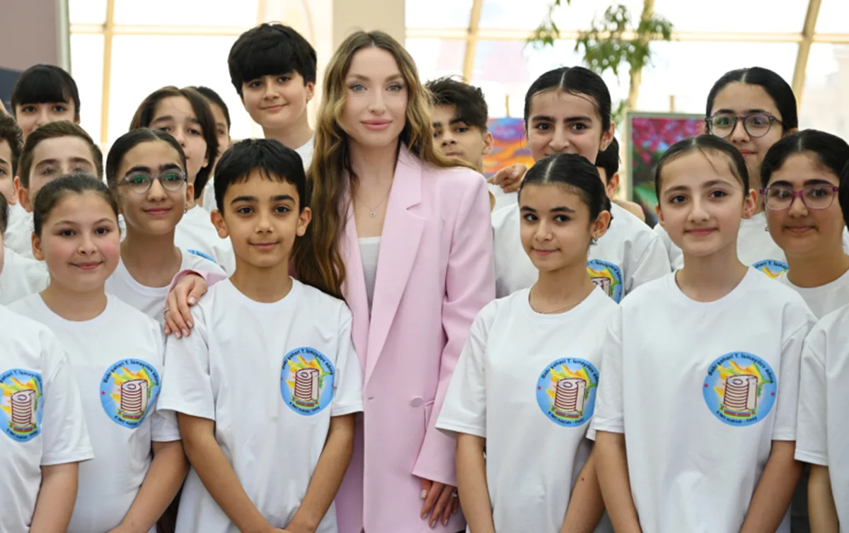 Alena Əliyeva olimpiada yarışını izlədi - Fotolar