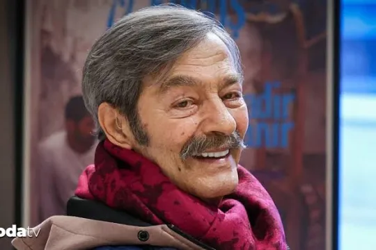 Kadir İnanır süni nəfəs aparatına qoşuldu