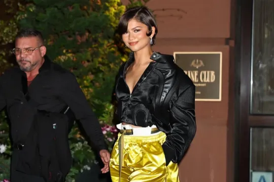 Zendaya göz qamaşdırdı