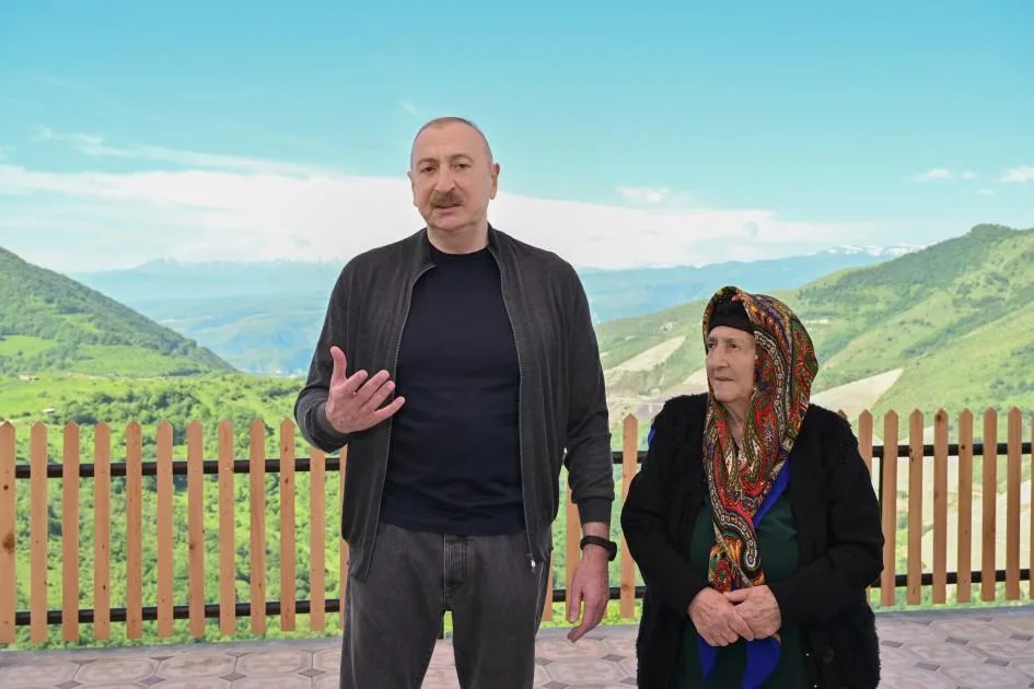 Prezident Şuşaya getdi - Fotolar
