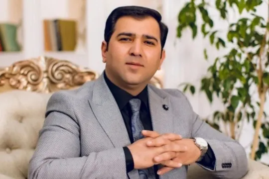 Tələbələrindən Babək Niftəliyevə sürpriz