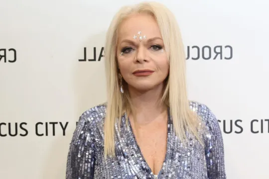 Larisa Dolina əməliyyat olundu