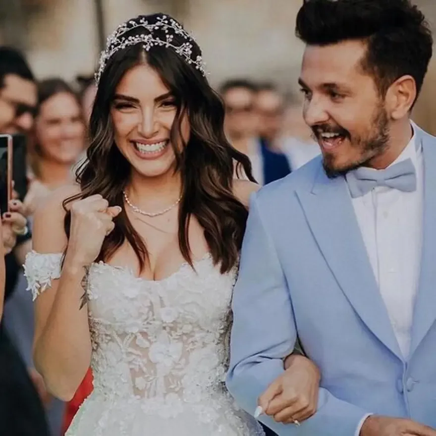 “Taşacak bu deniz”in Esmesi boşanır