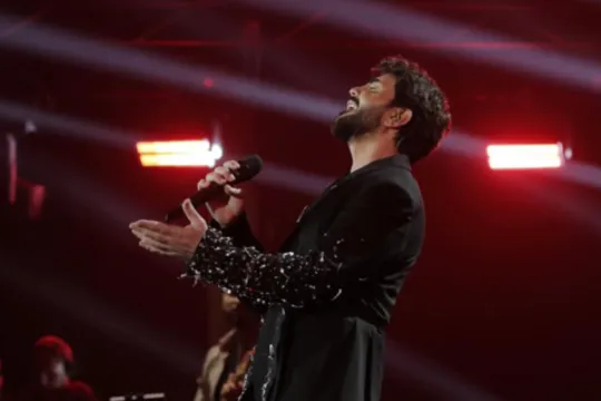 Elçinin konsert tərzi…