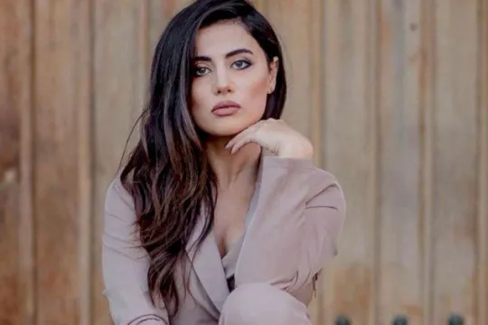 Zarina tələbələri ilə uşaqları belə təbrik etdi - Video