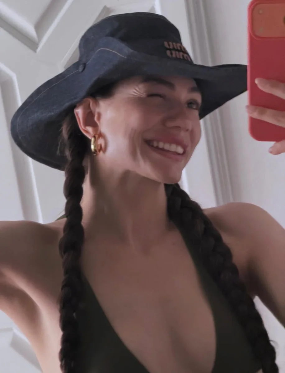 Demet Özdemirdən tətil fotoları