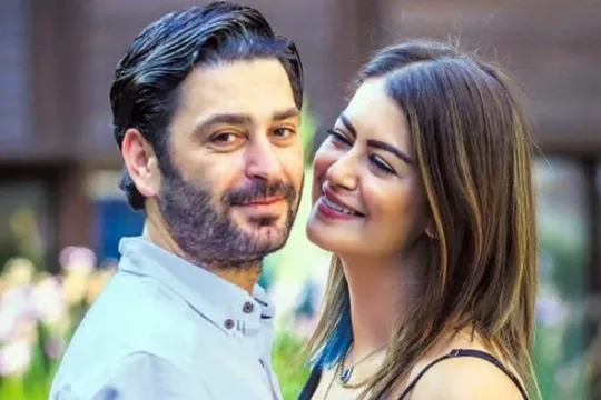 Ozan Akbaba həyat yoldaşı ilə...