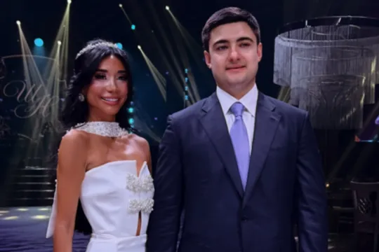 Bakıda keçirilən dəbdəbəli toy gündəm oldu