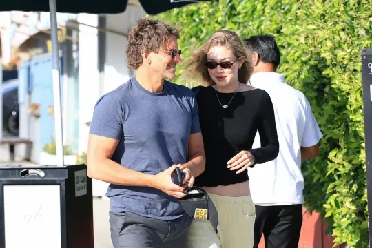 Cici Hadid sevgilisi ilə - Fotolar
