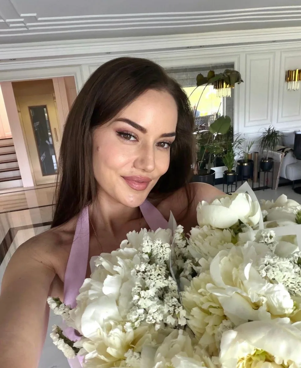Fahriye Evcen 40 yaşında!