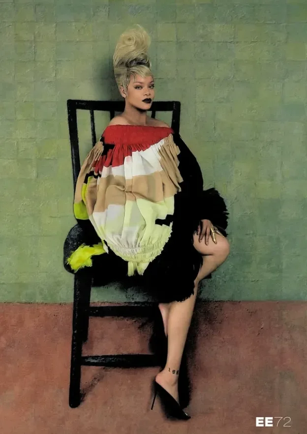 Bu dəfə fərqli Rihanna…