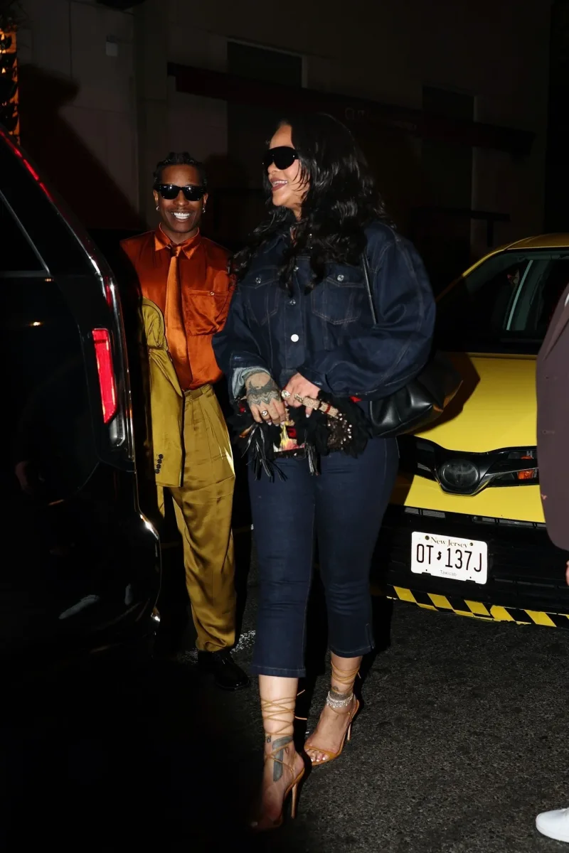 Rihanna və Eysəpin qələbə sevinci…