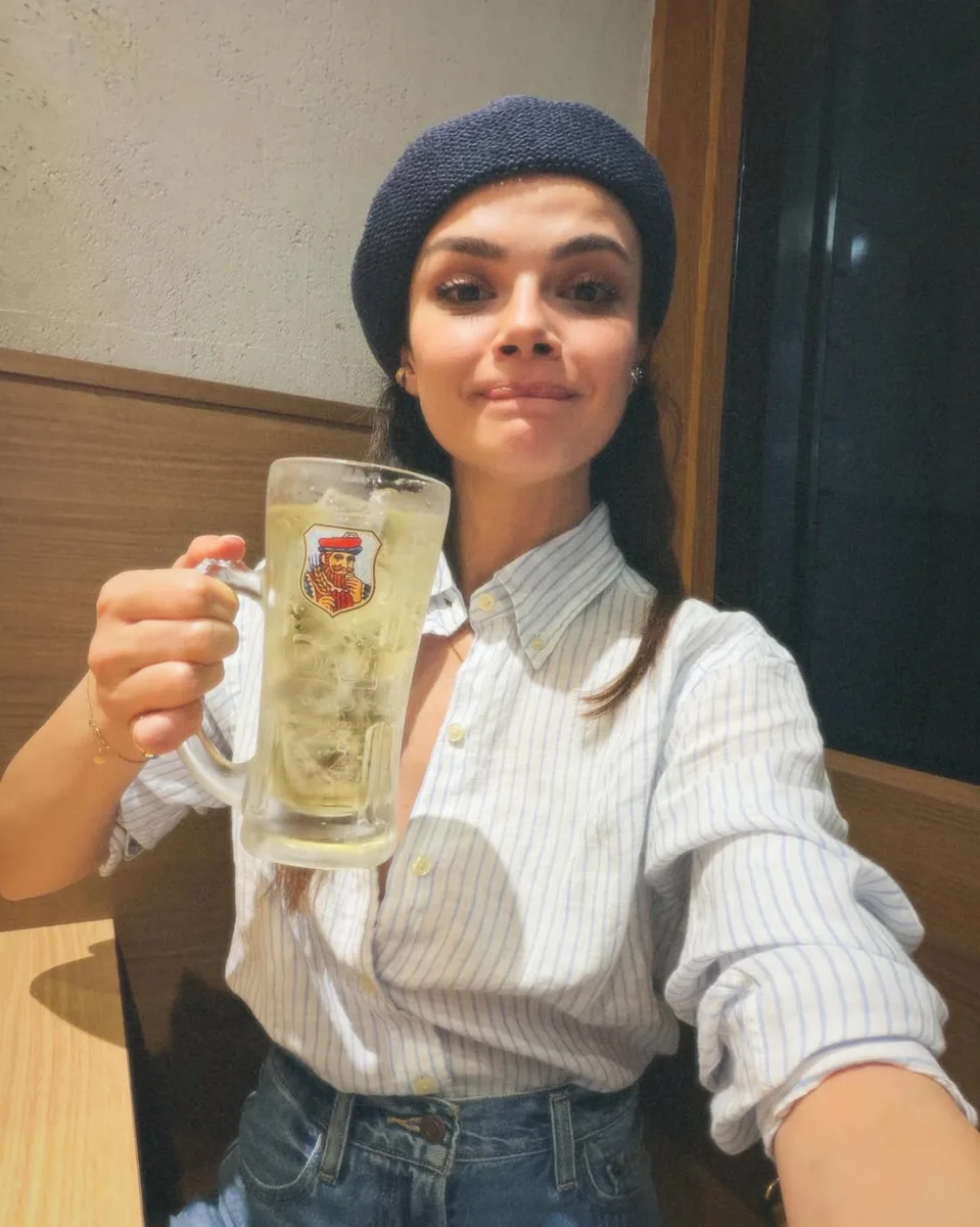 Sevgilisi ilə Tokioya getdi