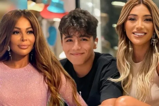 Aygün Kazımova Röya Ayxanın oğlunun məzun günündə