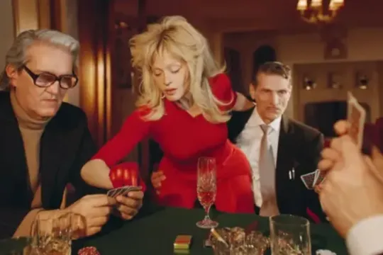 Madonna yoxsa Alla Puqaçova?