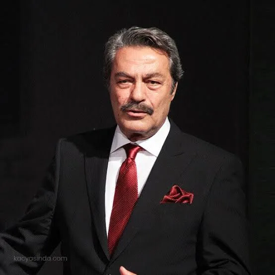 Kadir İnanır vəfat etdi