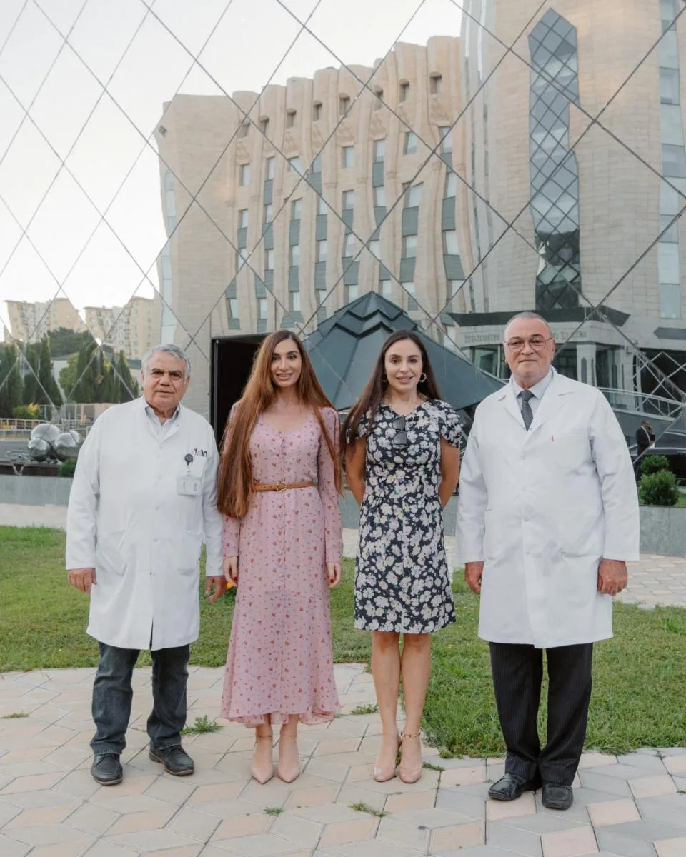 Leyla və Arzu Əliyevalar Milli Onkologiya Mərkəzində - Fotolar