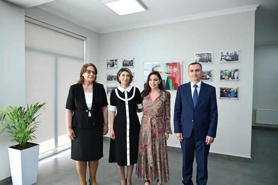 Leyla Əliyeva Yevlaxda Cümə məscidində - Fotolar