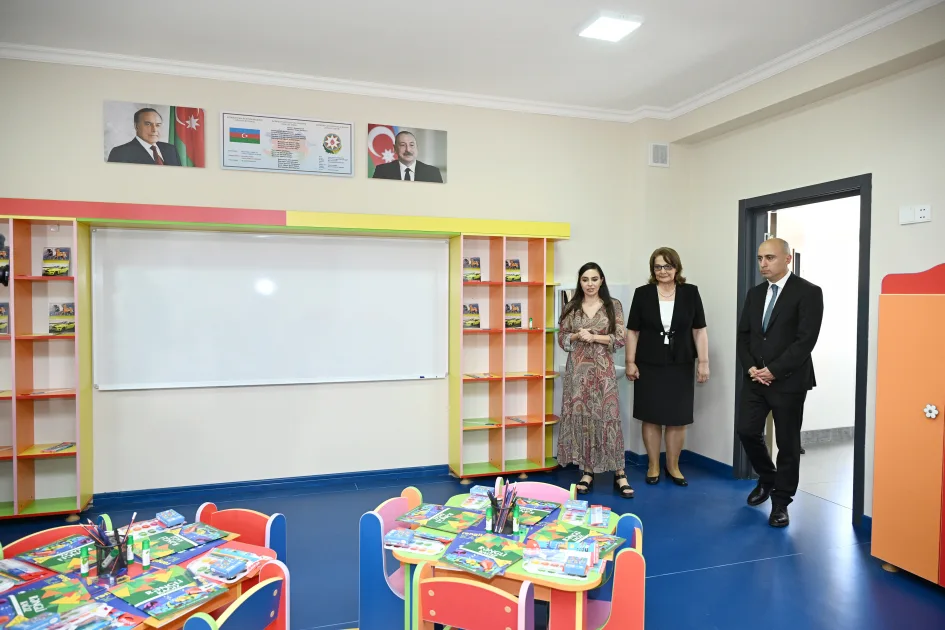 Leyla Əliyeva Yevlaxda Cümə məscidində - Fotolar