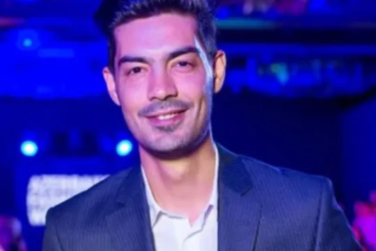 Model İlqara ağır itki!
