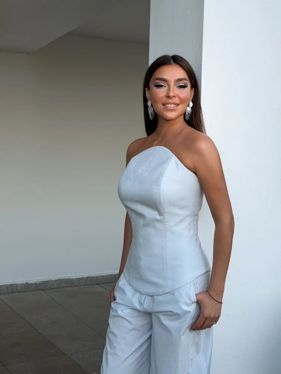 Hər konsert gününə bir “look”...