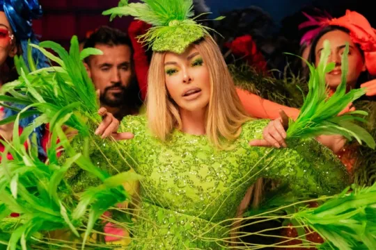 Onun "milyonlar"ı var 
