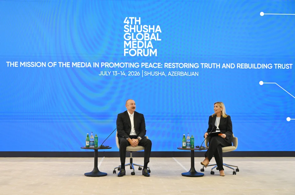 İlham Əliyev IV Şuşa Qlobal Media Forumunun iştirakçıları ilə görüşüb