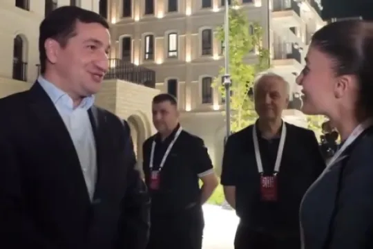 Aynurla Hikmət Hacıyevin səmimi söhbəti