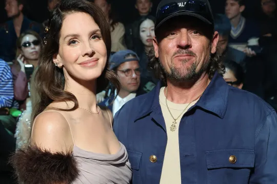 Lana Del Rey albom çıxarır