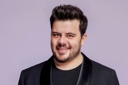 Türk komediya ustası övladını itirdi!