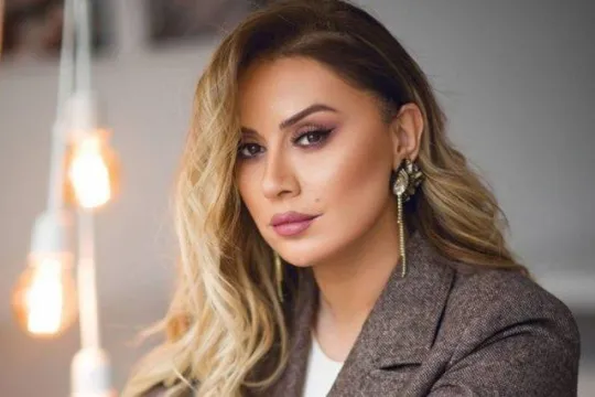 “Azərbaycan musiqisini bir mahnı ilə dünyaya çıxardım”
