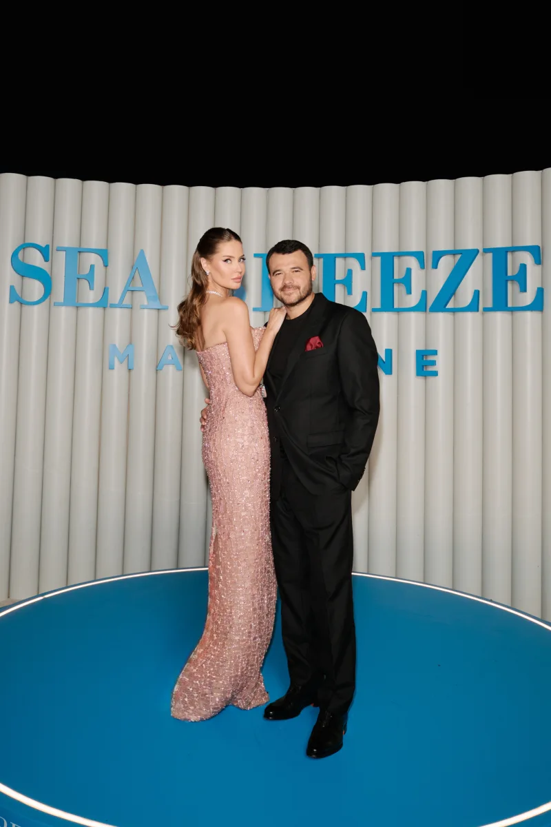 Emin Ağalarov və ailə üzvləri ilə...