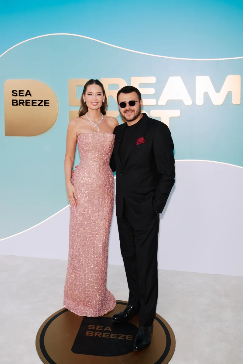Emin Ağalarov və ailə üzvləri ilə...
