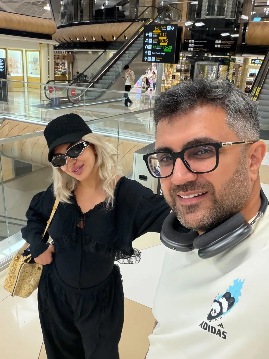 Yeni doğulan qızı ilə tətilə getdi