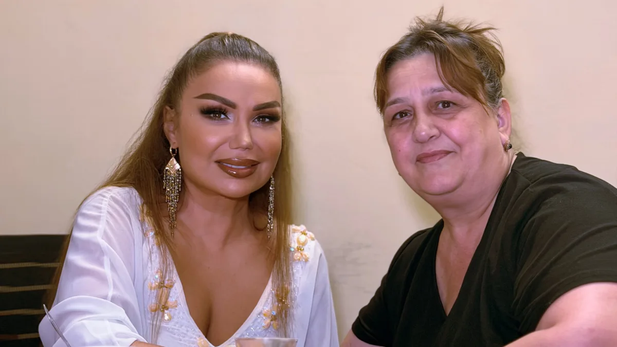 Könül Kərimova Qaxda illər sonra 7-ci sinif rəfiqəsi ilə görüşdü