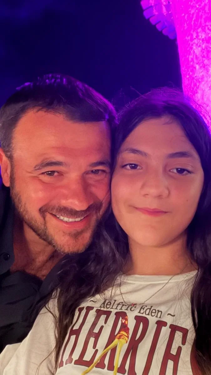 Emin Ağalarovdan övladları ilə paylaşım