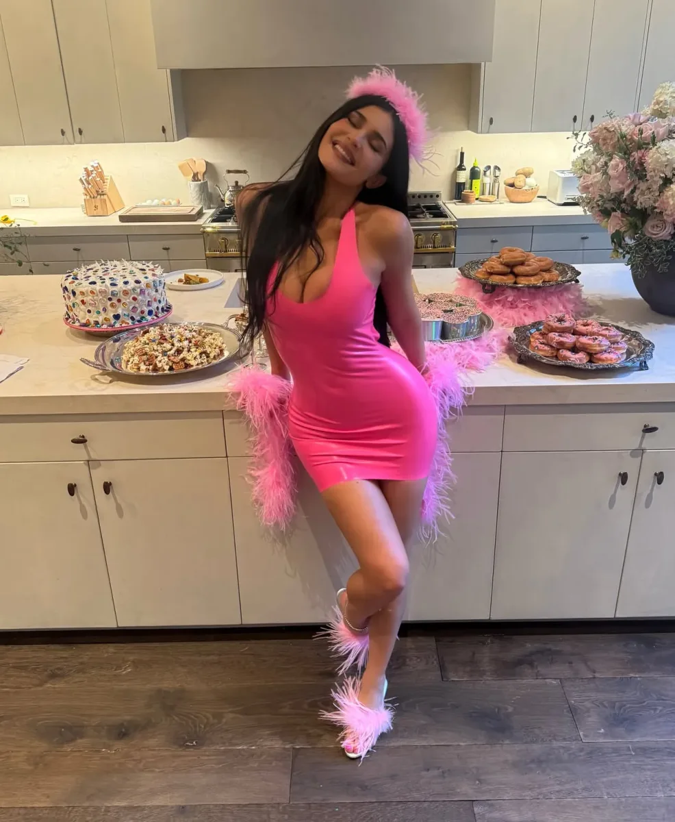 Kaylidən “pink party”